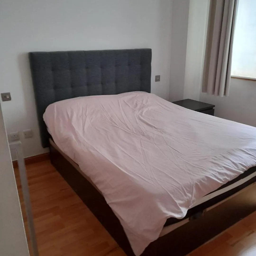 Three Bedroom Flat At Ocean Village Gibraltar Lejlighed